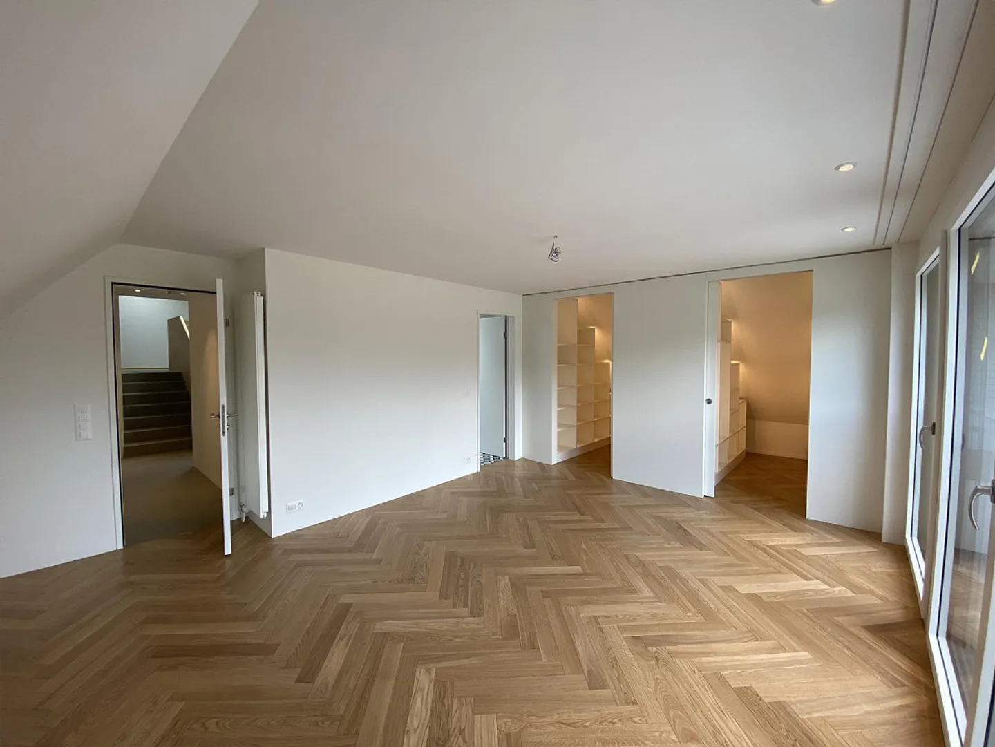 Vivre à un niveau élevé - appartement en attique exclusif en duplex - Photo 7 sur 12