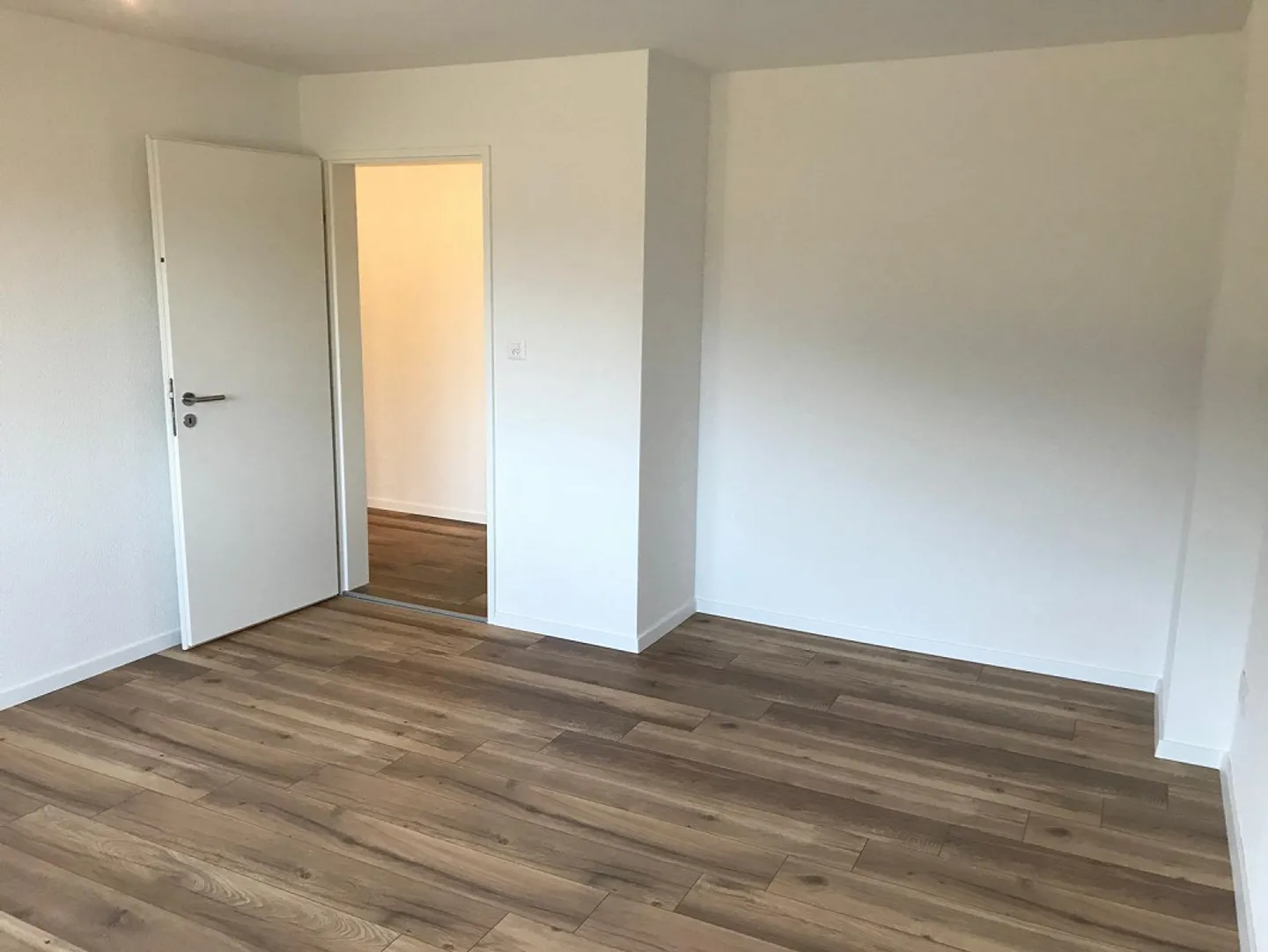 4.5 Room Apartment for Rent in Haag - Photo 13 of 17