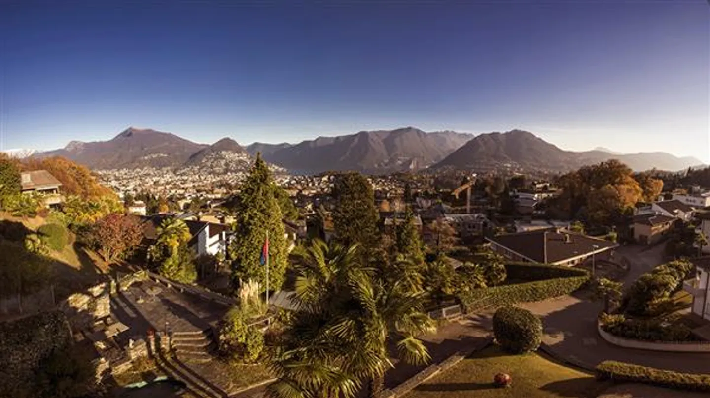 Breganzona : Propriété commerciale avec 20 pièces - Photo 2 sur 3