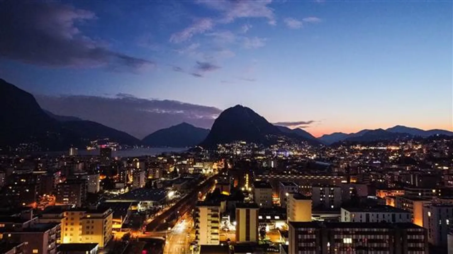 Breganzona : Propriété commerciale avec 20 pièces - Photo 3 sur 3