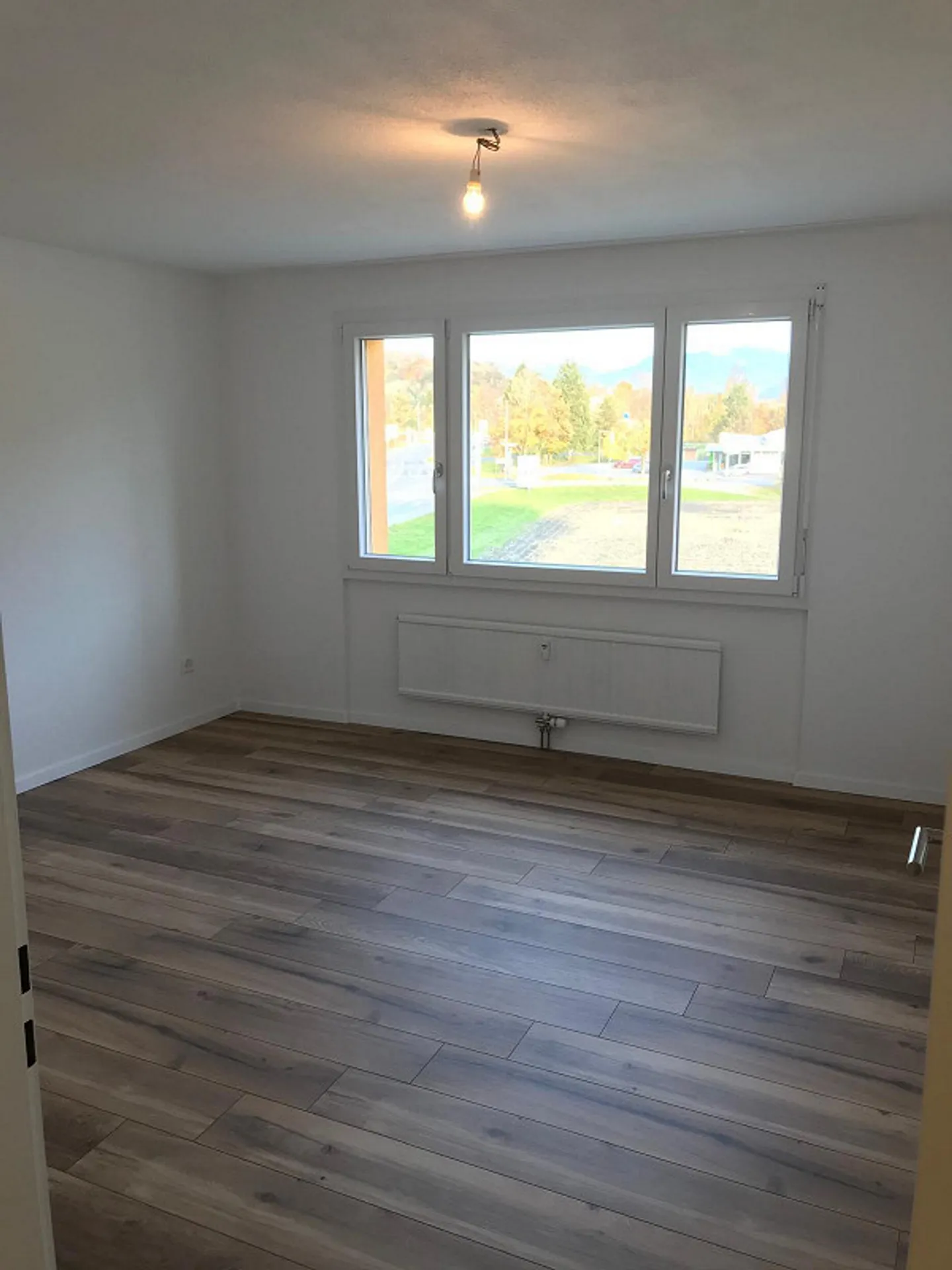 4.5 Room Apartment for Rent in Haag - Photo 14 of 17