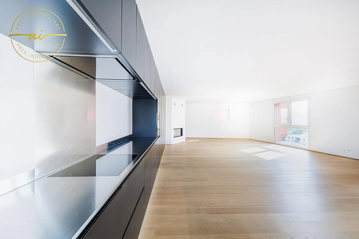 APPARTEMENT SPACIEUX ET LUMINEUX DE 5.5 PIÈCES À CUREGLIA - Photo 5 sur 13