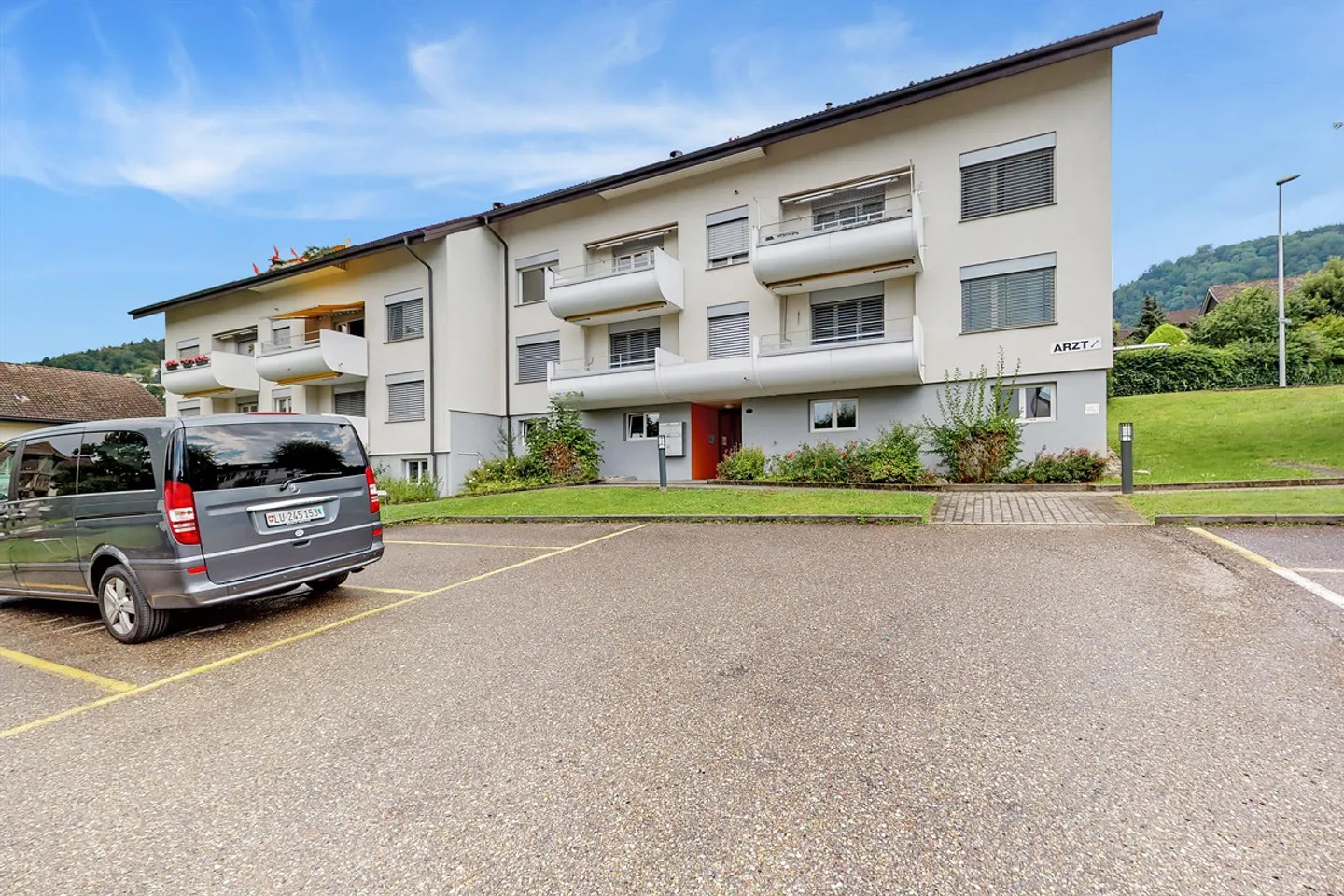 Geräumiges Familienloft in Ebikon - Foto 1 von 13