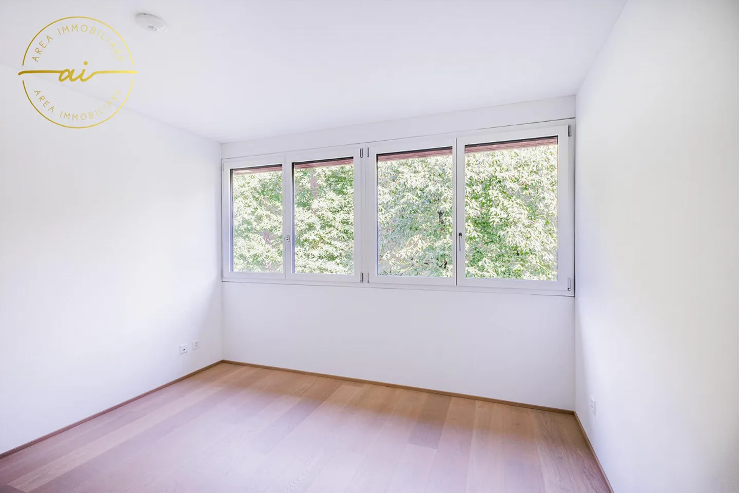 APPARTEMENT SPACIEUX ET LUMINEUX DE 5.5 PIÈCES À CUREGLIA - Photo 13 sur 13