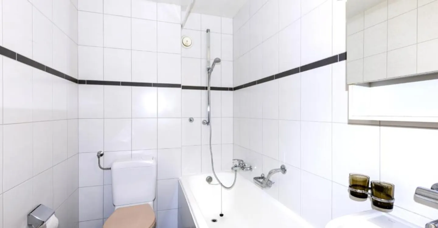 Your new living space in Neuchâtel - Photo 7 of 8