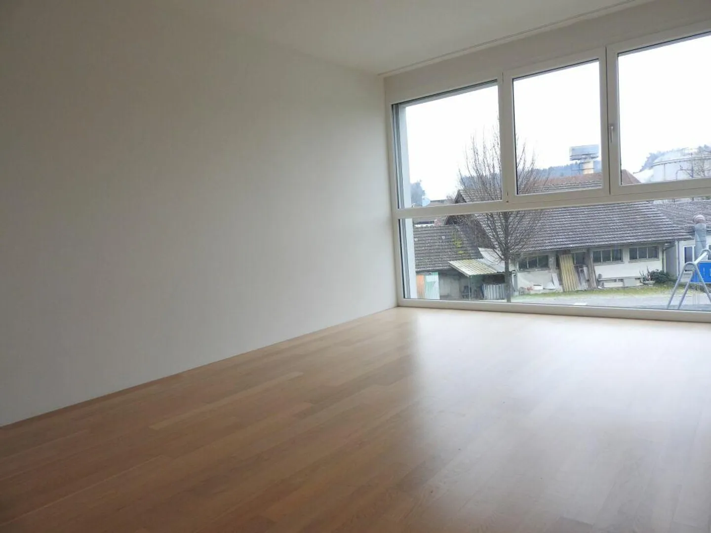 Modernes 4.5-Zimmer-Apartment in Aarberg - Foto 8 von 10