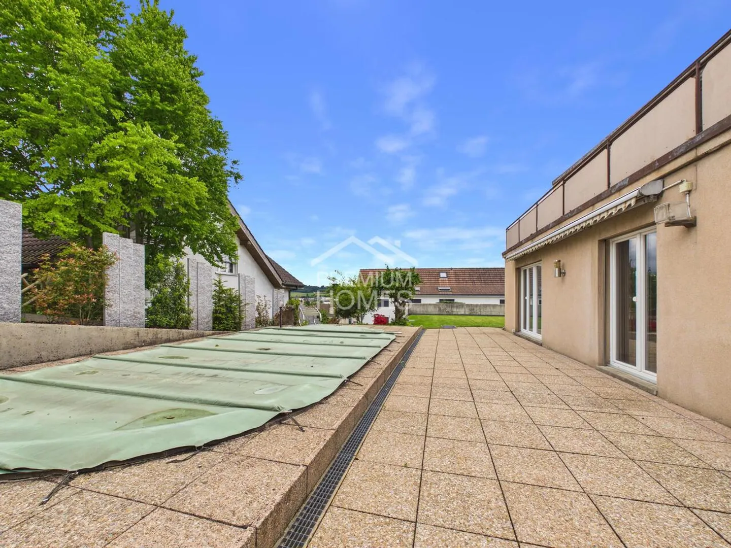 Maison familiale avec appartement - Potentiel dans le meilleur emplacement - Photo 3 sur 13