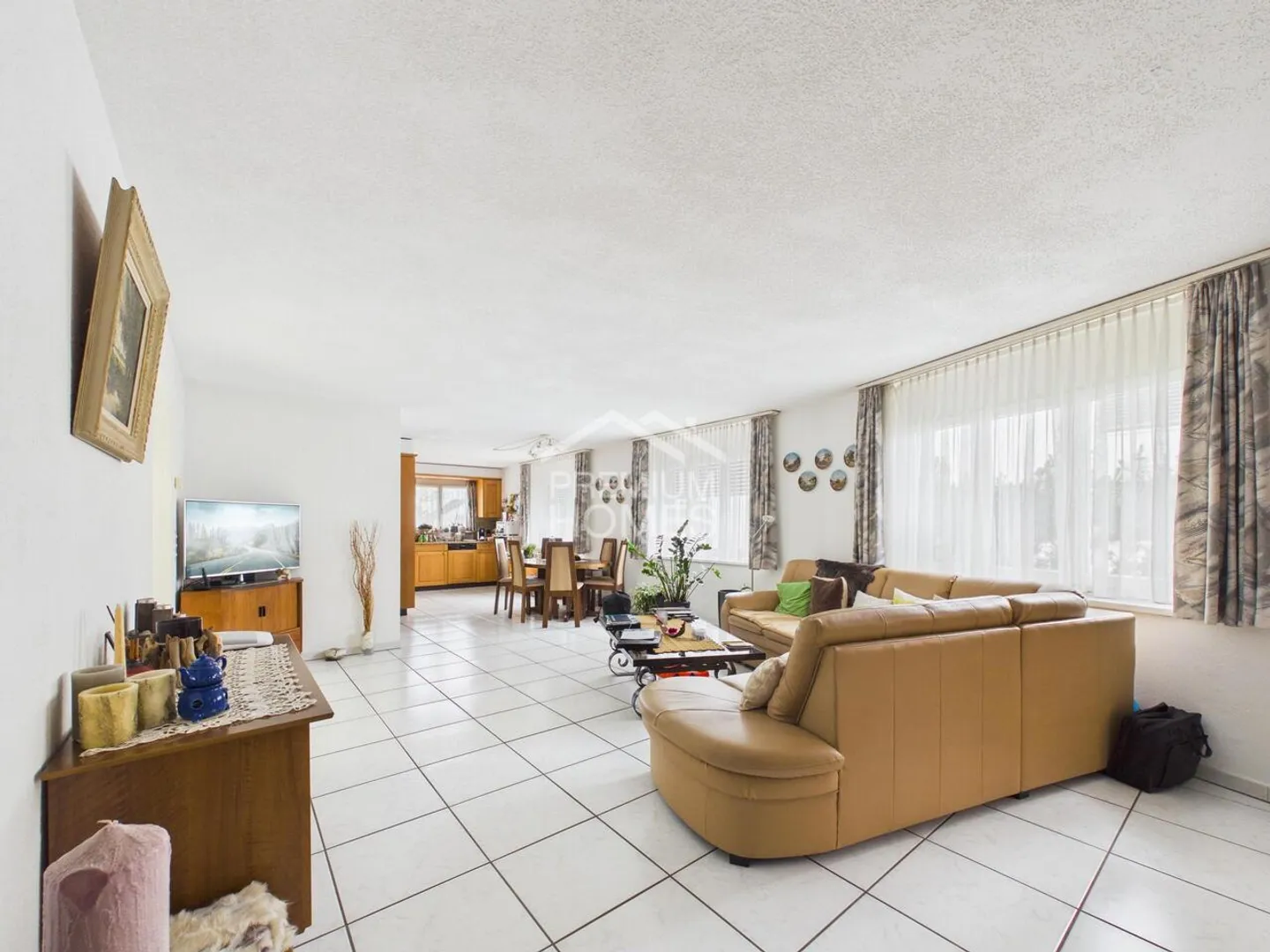 Maison familiale avec appartement - Potentiel dans le meilleur emplacement - Photo 4 sur 13