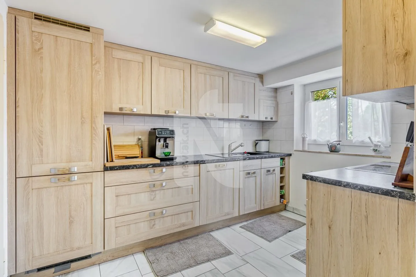 Residential building for sale - Photo 11 of 13
