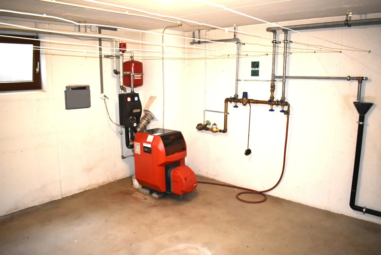 Maison de 6 pièces adaptée aux enfants avec grand jardin - Photo 13 sur 17