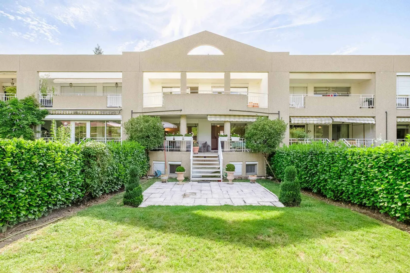 Garden apartment in Pregny-Chambésy - Photo 1 of 10