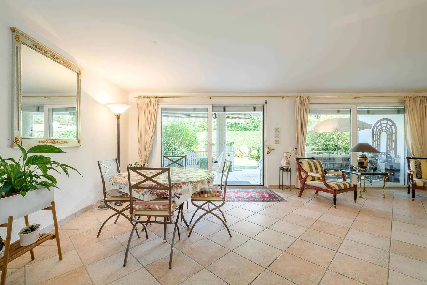 Garden apartment in Pregny-Chambésy - Photo 3 of 10