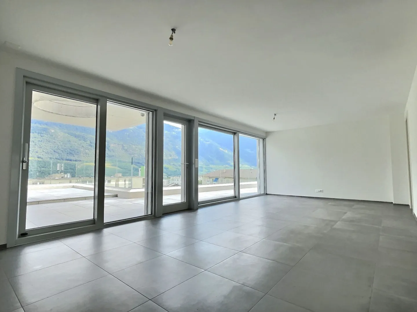 Appartamento Attico Contemporaneo - Foto 5 di 13