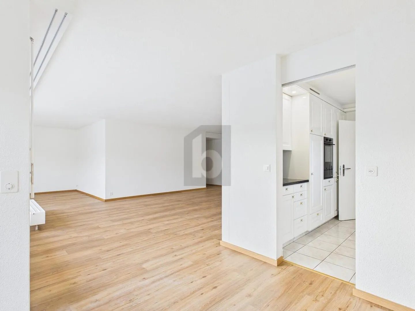 SANIERT, PFLEGELEICHT MIT PRACHTVOLLER AUSSICHT - Foto 4 von 6