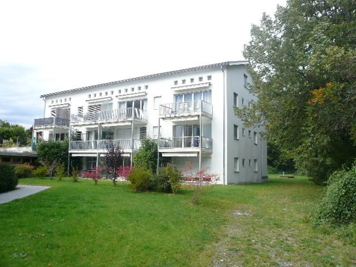 Appartement 2,5 pièces - Photo 1 sur 9