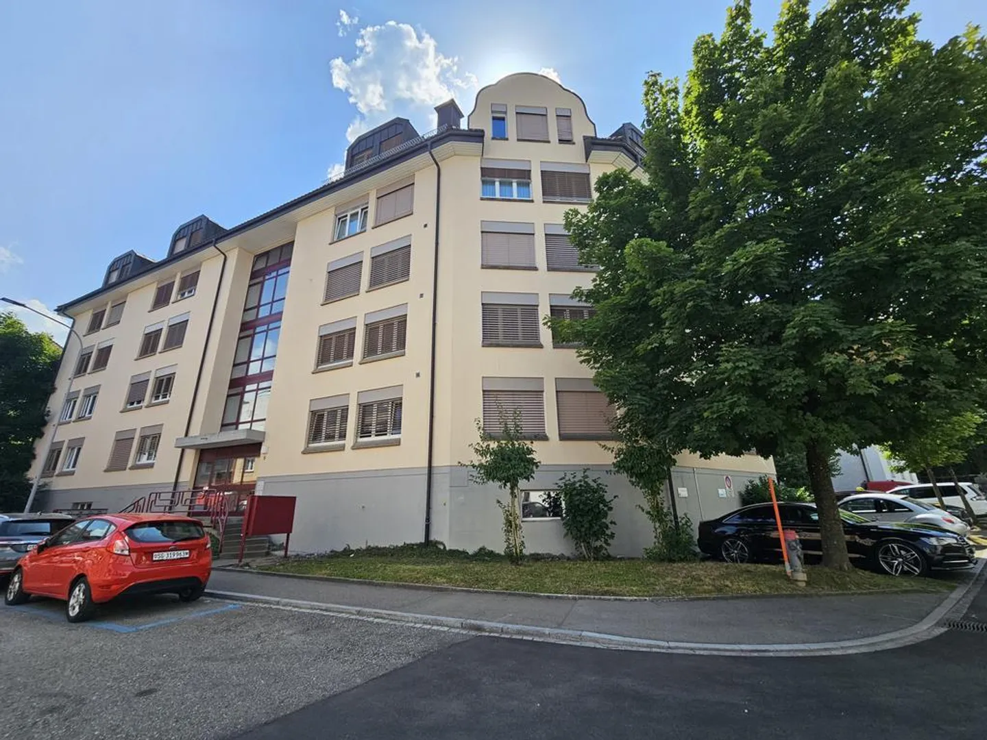 Appartement confortable pour une personne ou étudiant près de l'hôpital cantonal - Photo 1 sur 6