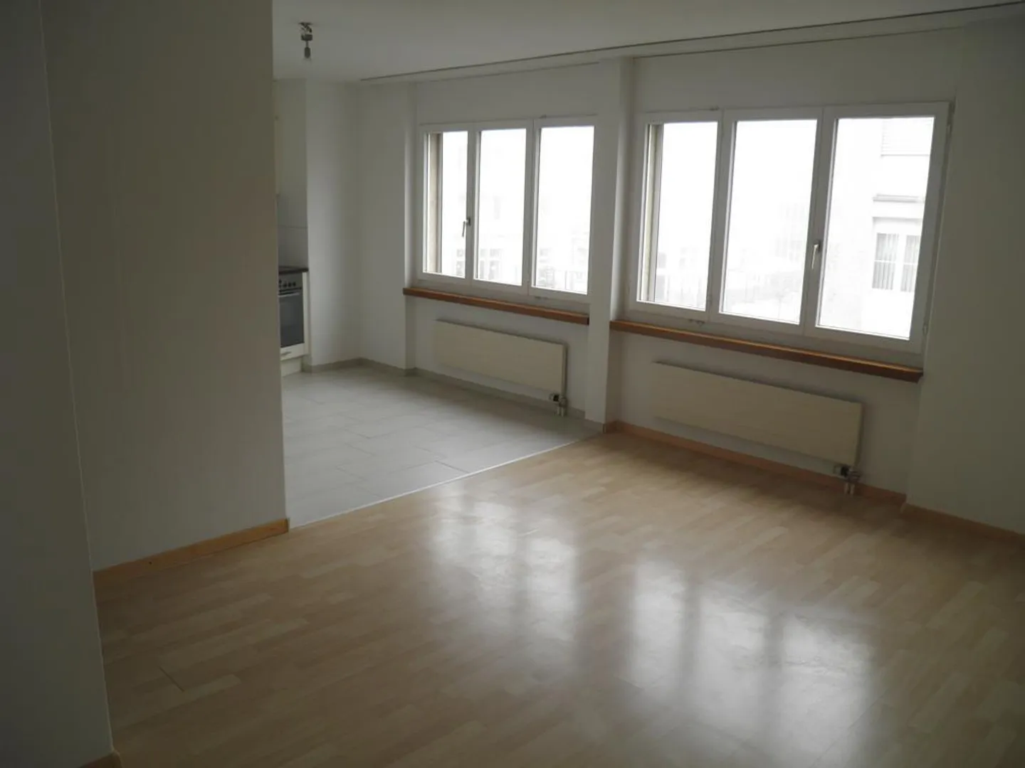 Appartement confortable pour une personne ou étudiant près de l'hôpital cantonal - Photo 3 sur 6