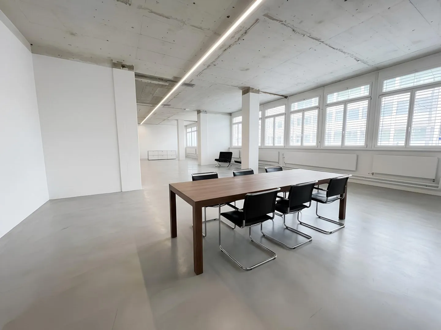 Helles Büro in Zürich - Foto 2 von 4