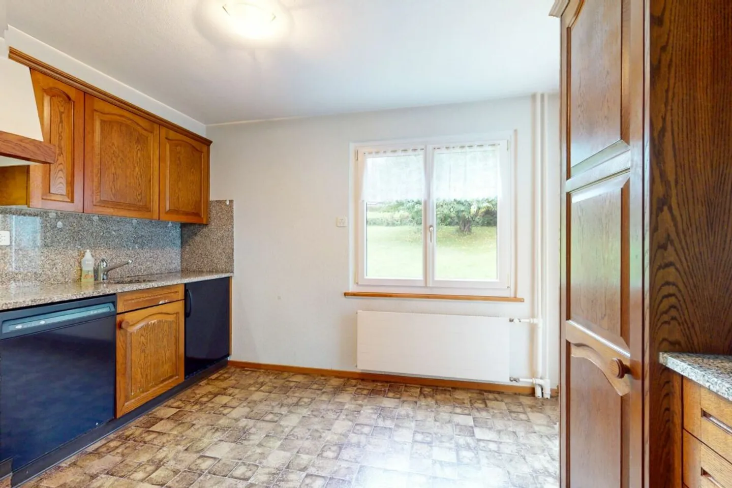 Single house for rent - Photo 4 of 13