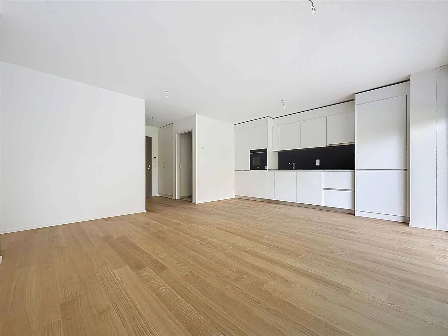 Nuovo appartamento di 2.5 locali con terrazza e giardino - Foto 4 di 13