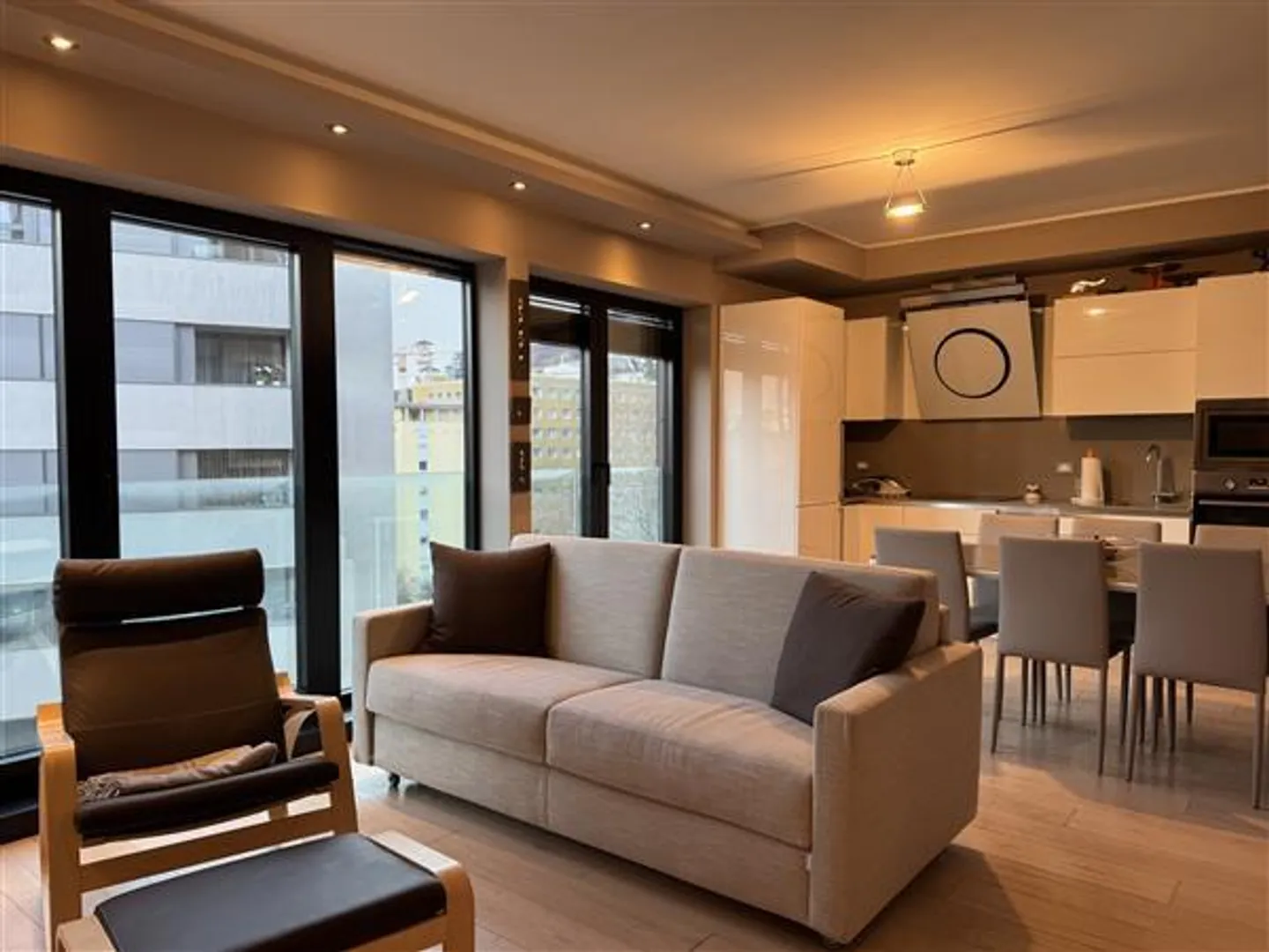 Appartamento moderno a Paradiso - Foto 1 di 9
