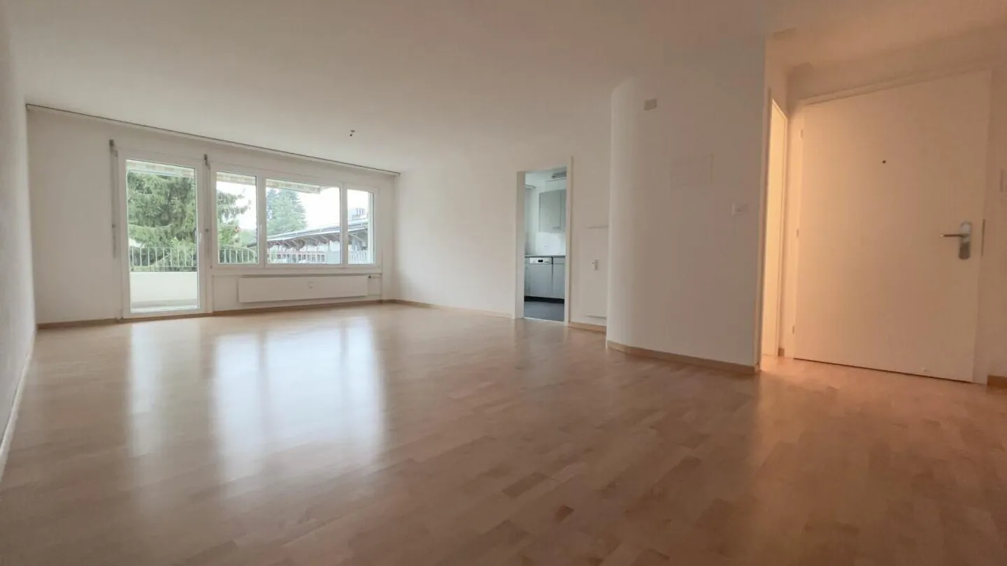 Bright and modern living - ideal 5.5-room apartment in the center of Go... - Photo 2 of 10