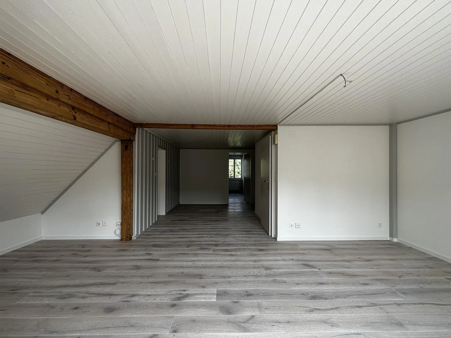 Appartement sous les toits confortable dans une propriété historique - Photo 3 sur 12