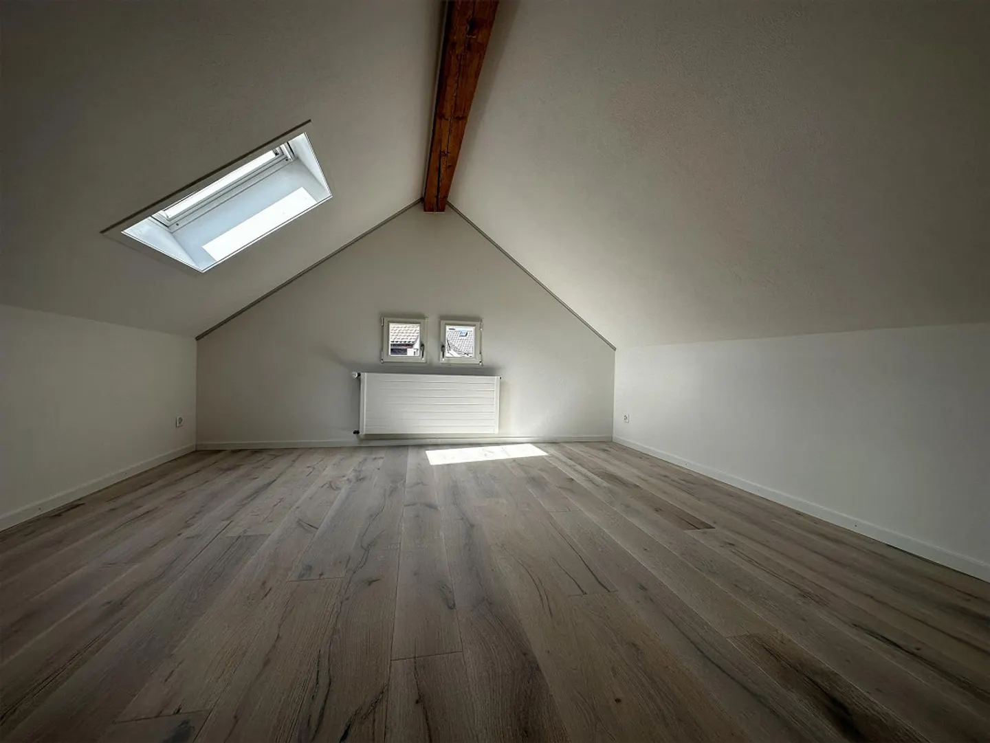 Appartement sous les toits confortable dans une propriété historique - Photo 5 sur 12