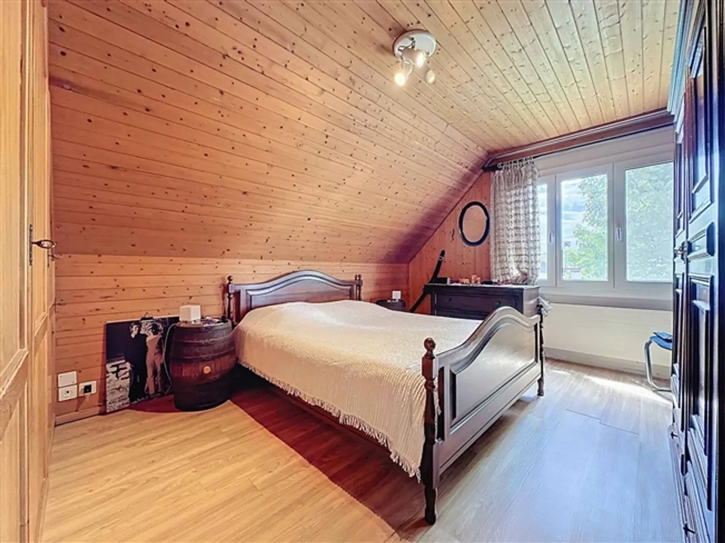 15 minutes from Lausanne, detached villa of 180 m2 in the heart of the village - Photo 8 of 13