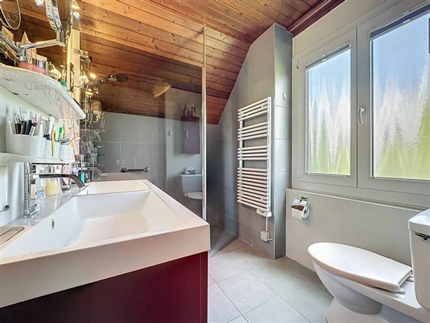 15 minutes from Lausanne, detached villa of 180 m2 in the heart of the village - Photo 9 of 13