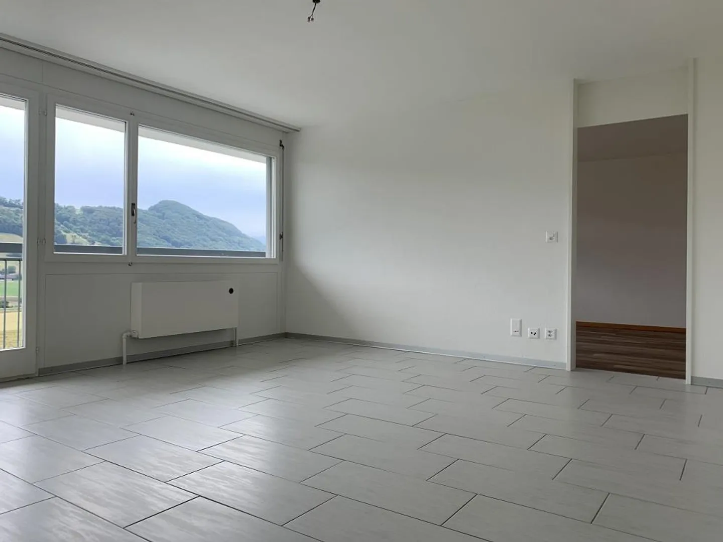 Appartamento moderno in affitto! - Foto 3 di 7