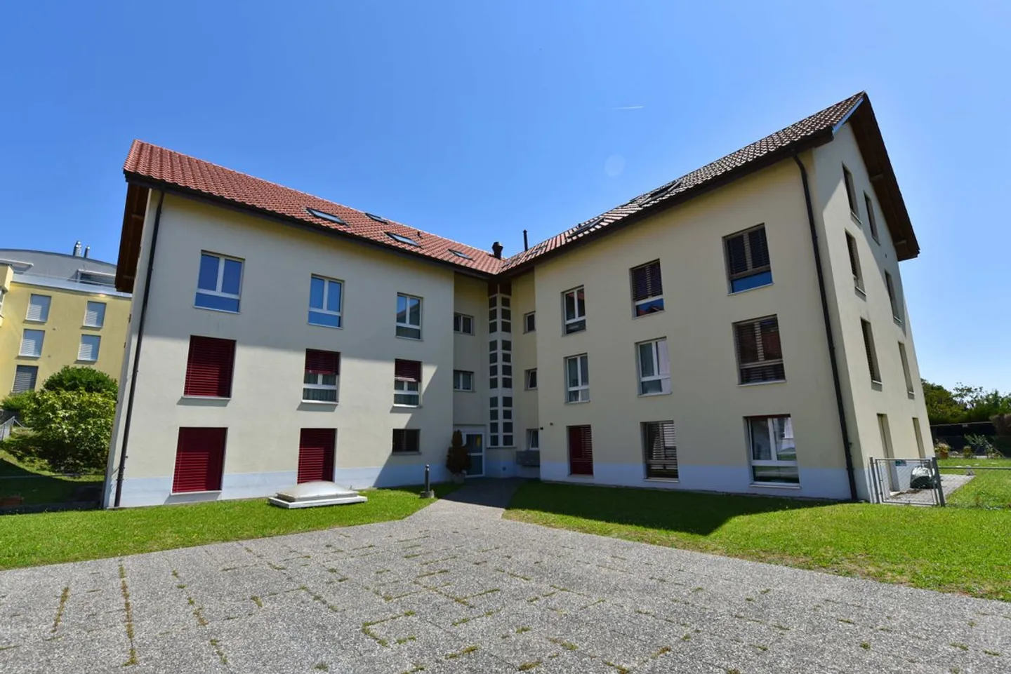 Appartement Charmant à Corcelles - Photo 8 sur 9