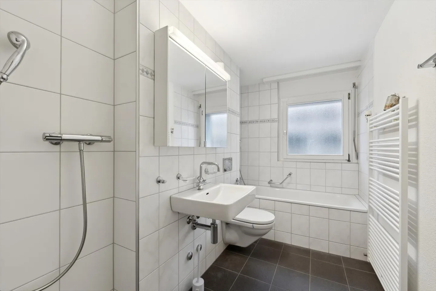 Appartement 4.5 pièces - Photo 6 sur 8