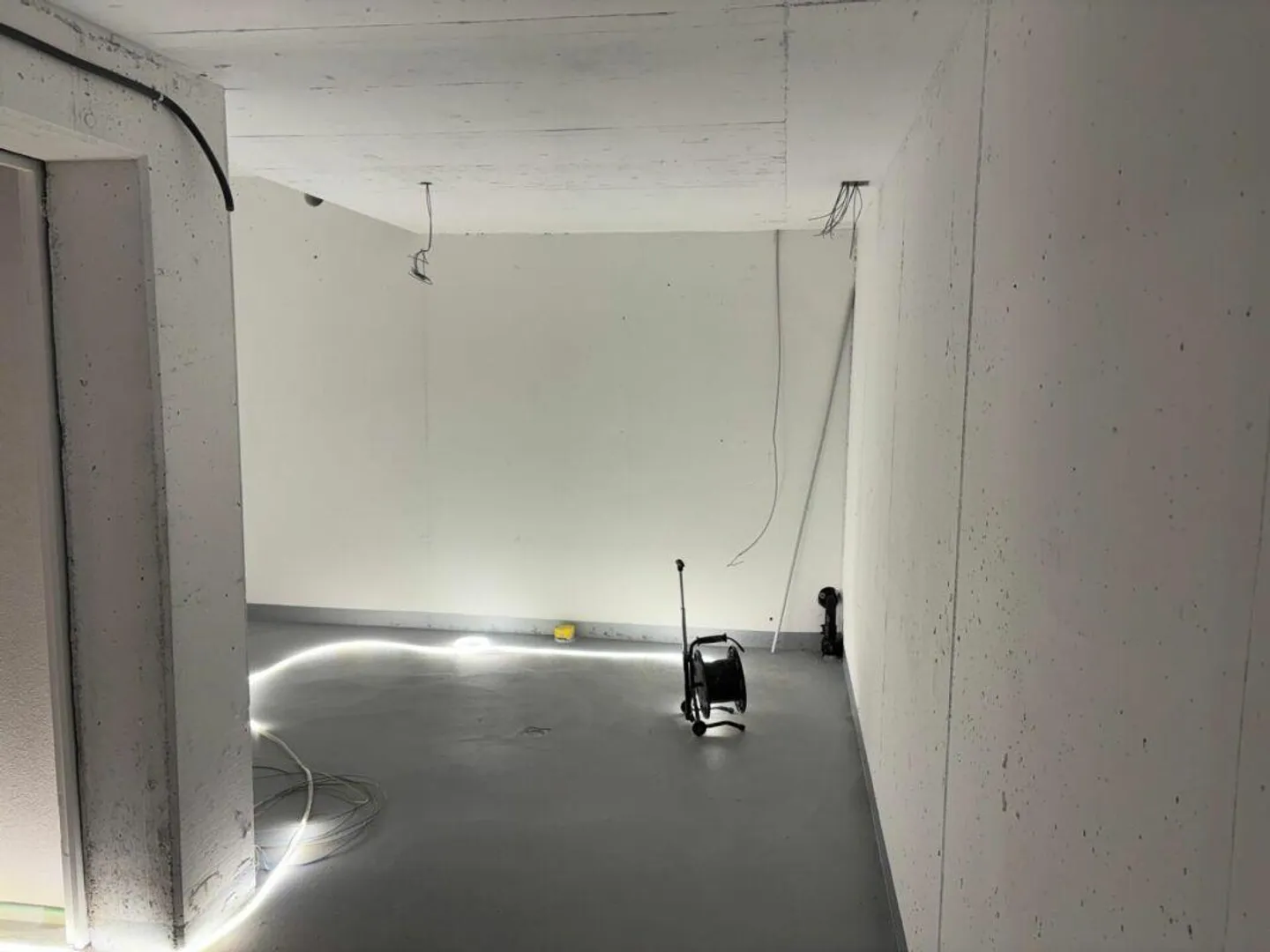 Spazio di stoccaggio o spazio per hobby cercasi? Stanza disponibile in affitto. - Foto 1 di 7