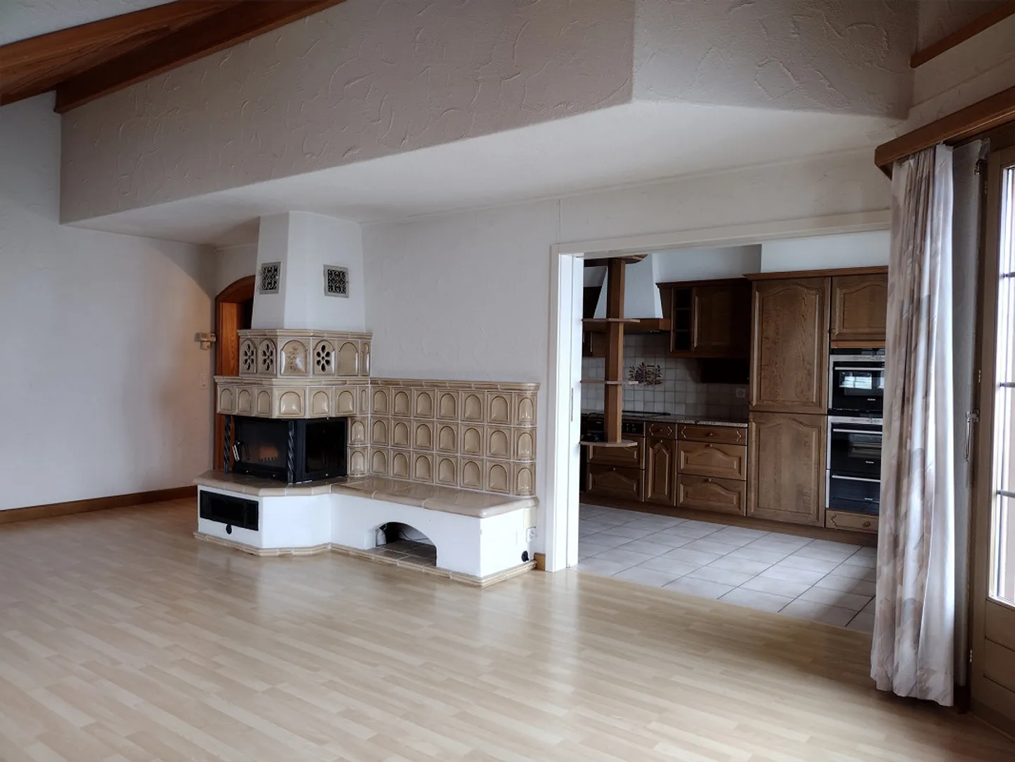 High-quality large 4.5 room apartment with top view and sunshine - Photo 14 of 29