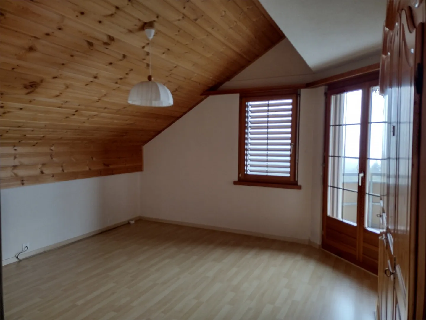 High-quality large 4.5 room apartment with top view and sunshine - Photo 21 of 29