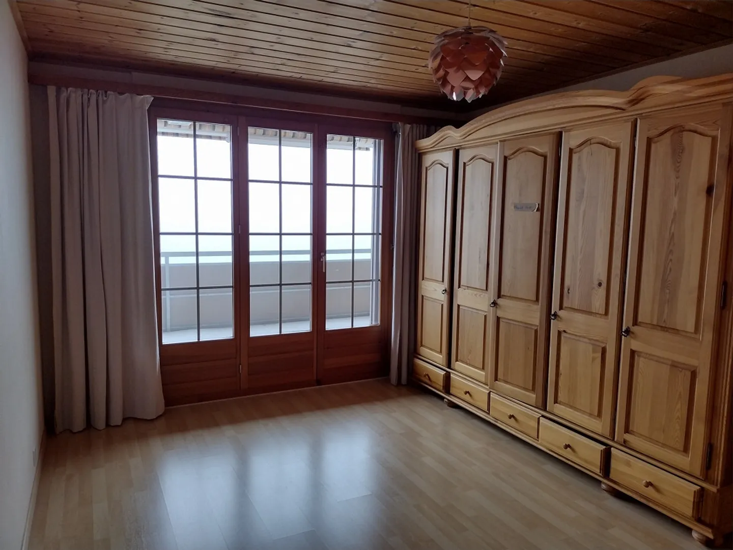 High-quality large 4.5 room apartment with top view and sunshine - Photo 24 of 29