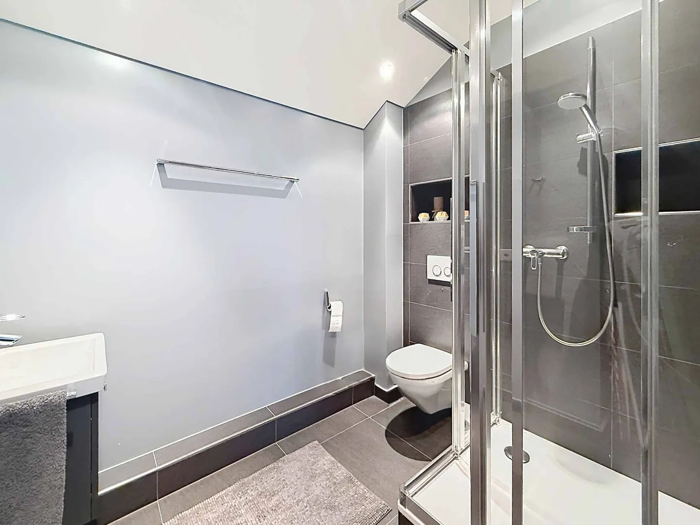 EXCLUSIVITE - Spacieux et lumineux appartement de 4,5 pièces + mezzanine - Foto 10 di 11