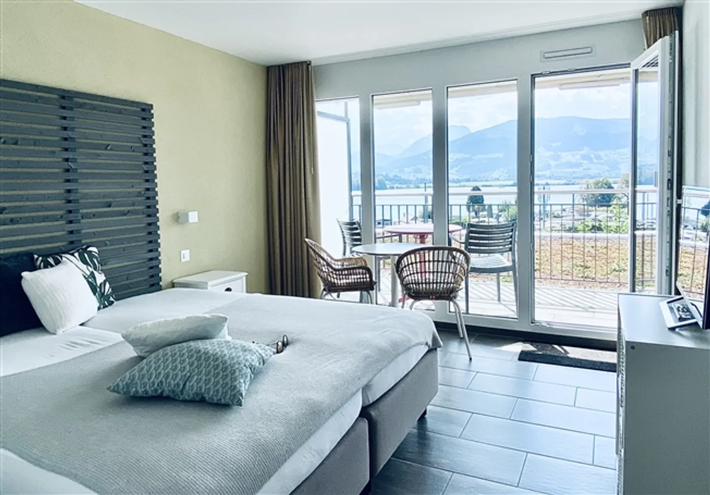 6 Room apartment - Photo 7 of 11