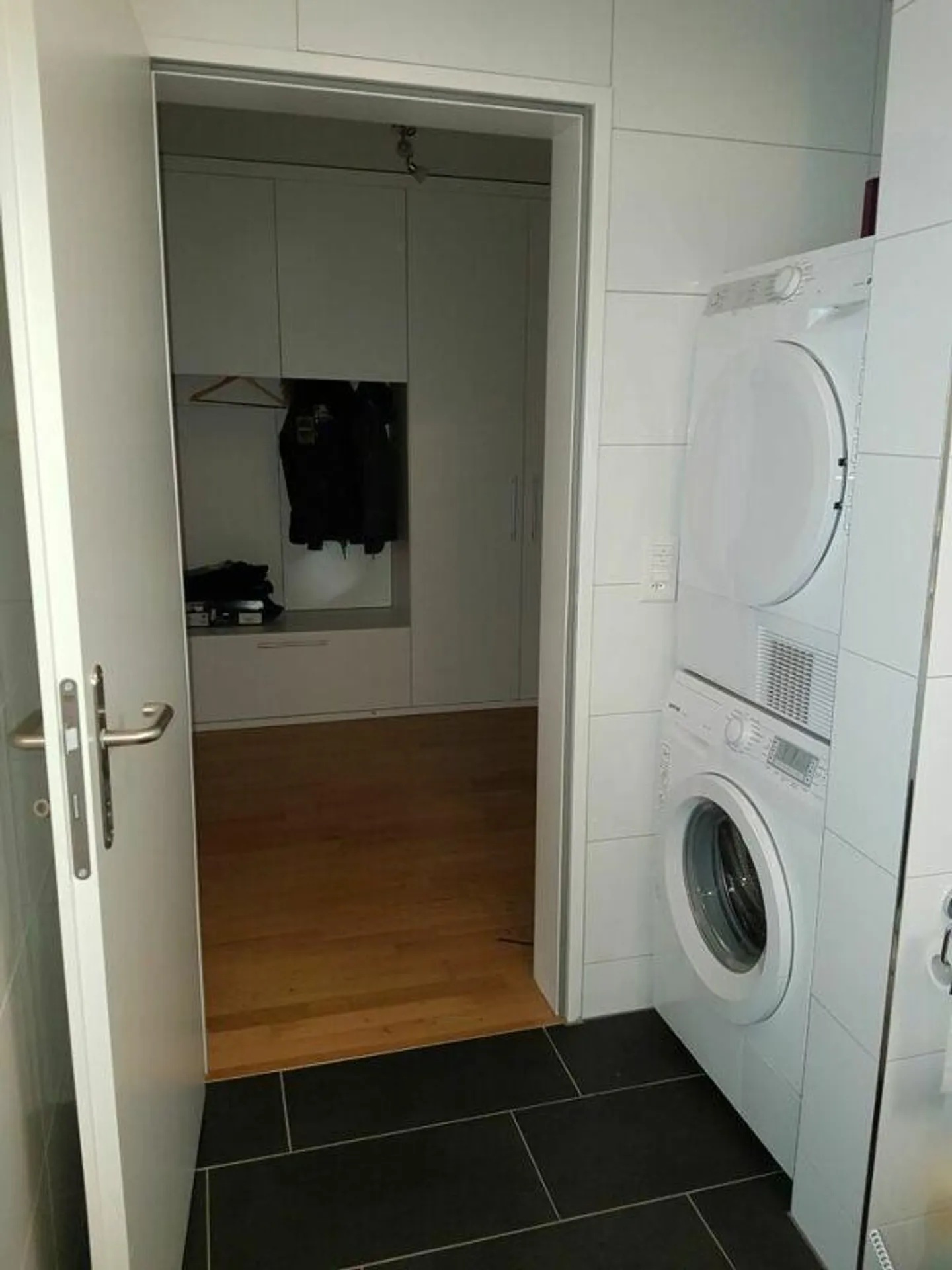 Appartement lumineux de 2,5 pièces au cœur de la belle Thayngen - Photo 6 sur 9