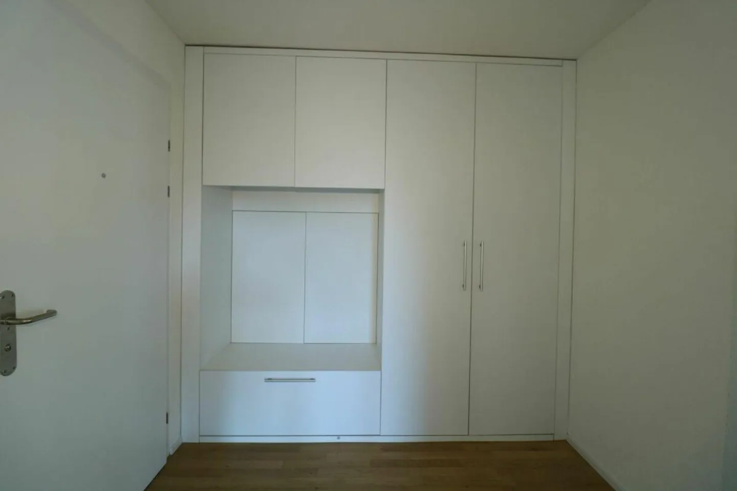 Appartement lumineux de 2,5 pièces au cœur de la belle Thayngen - Photo 7 sur 9