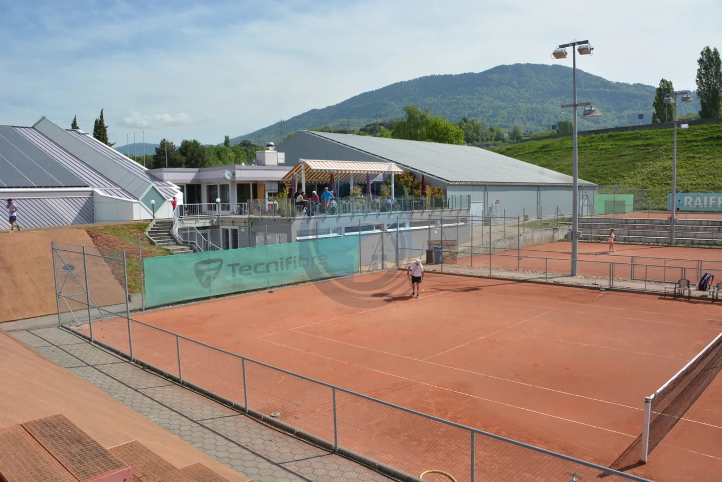 OPPORTUNITÉ : LOCAL COMMERCIAL/RESTAURANT À LOUER À ST-LÉGIER - Photo 3 sur 13
