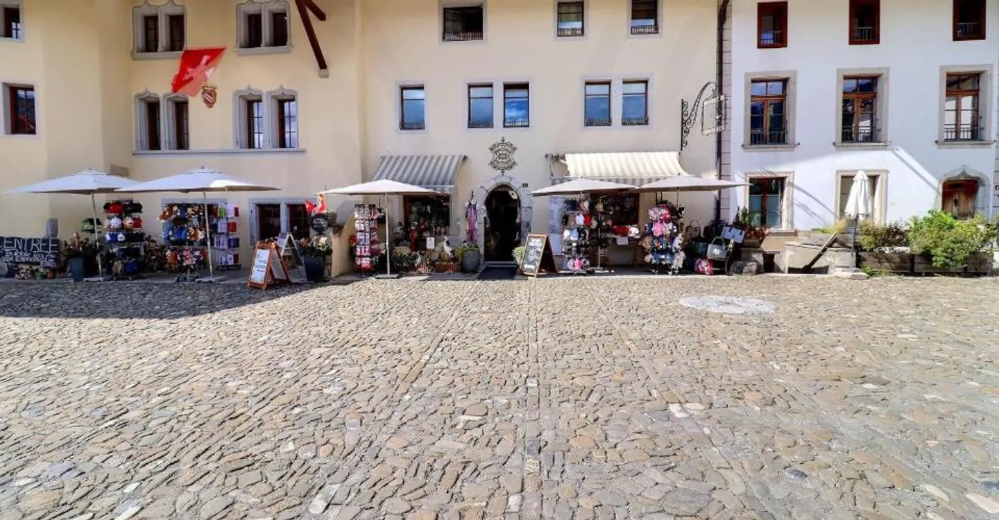 Duplex Historique à Gruyères - Photo 1 sur 12