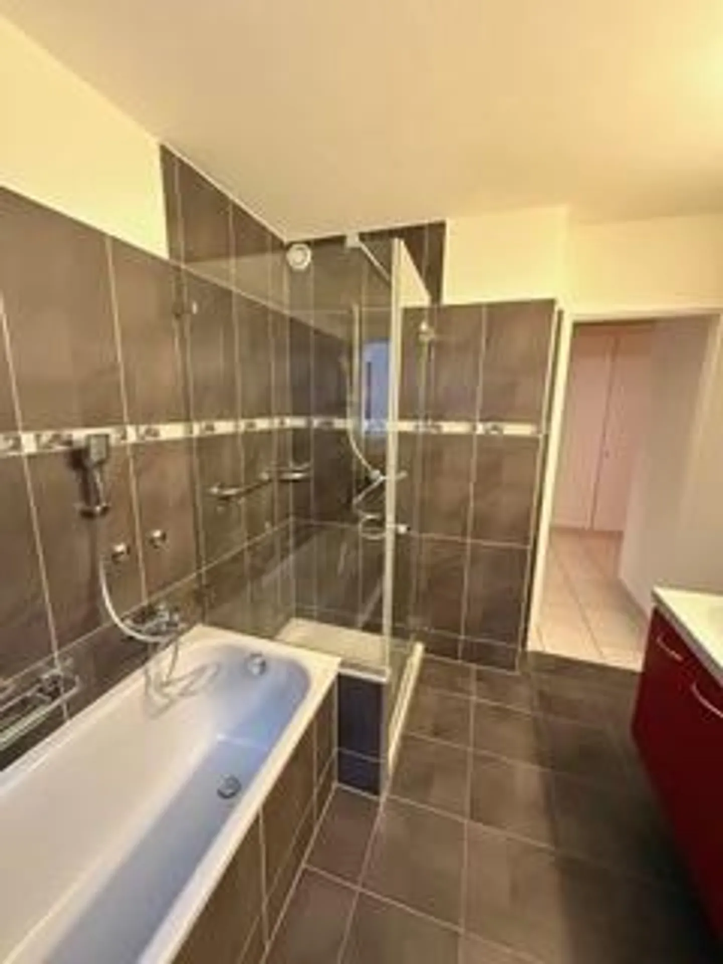 Attraktive 4.5-Zimmer-Wohnung im EG - Foto 3 von 13