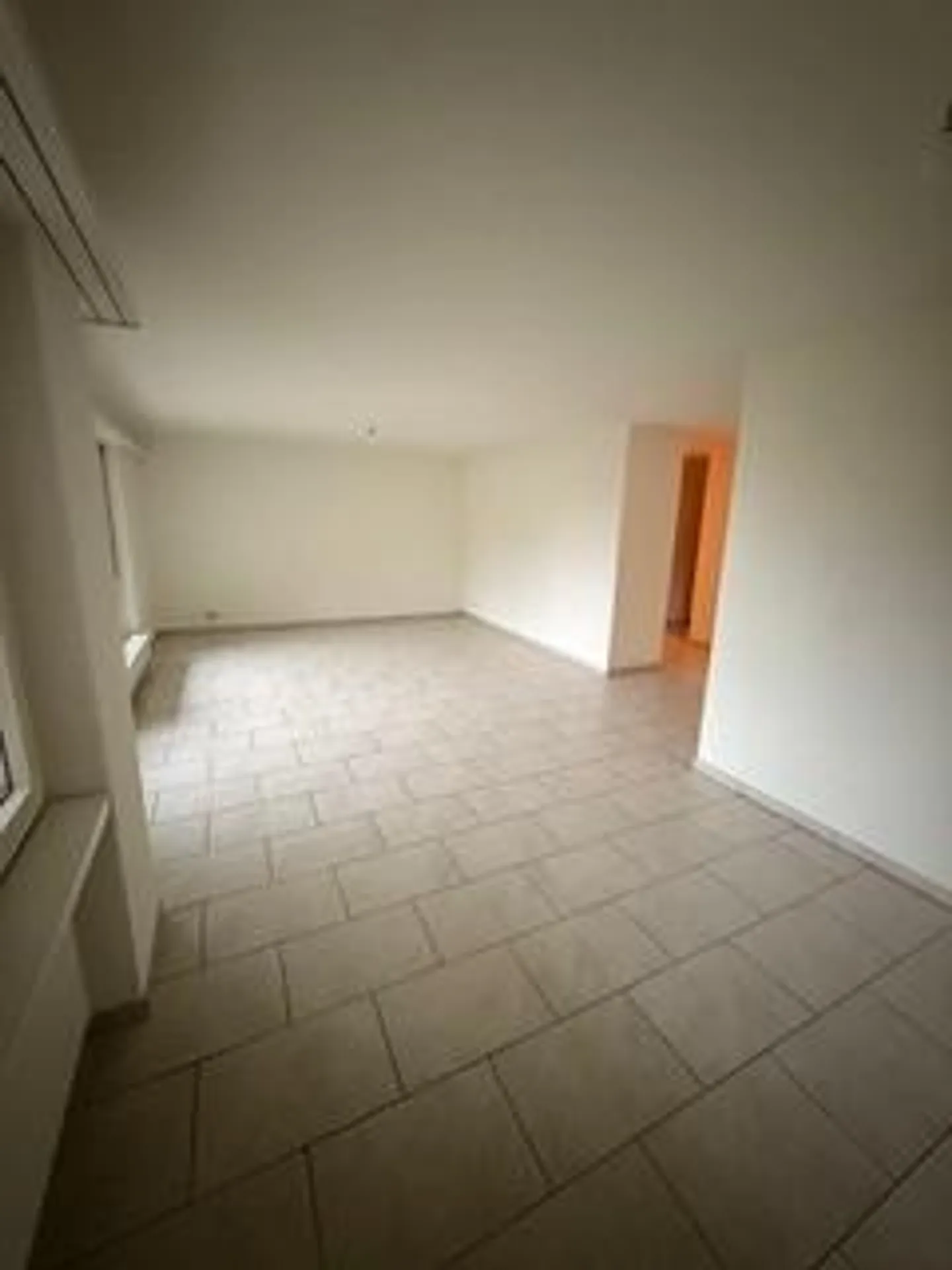 Attraktive 4.5-Zimmer-Wohnung im EG - Foto 4 von 13