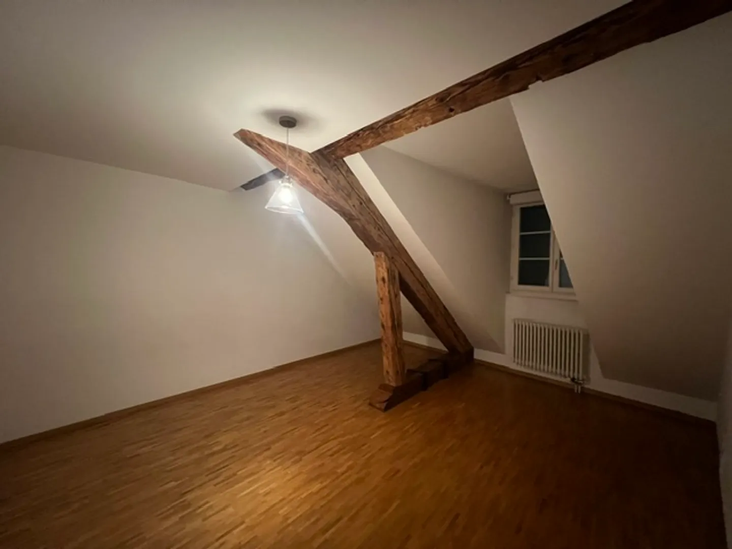 Charmante 2.5-Zimmer-Wohnung im 3. Stock im Zentrum von Lausanne - Foto 7 von 8