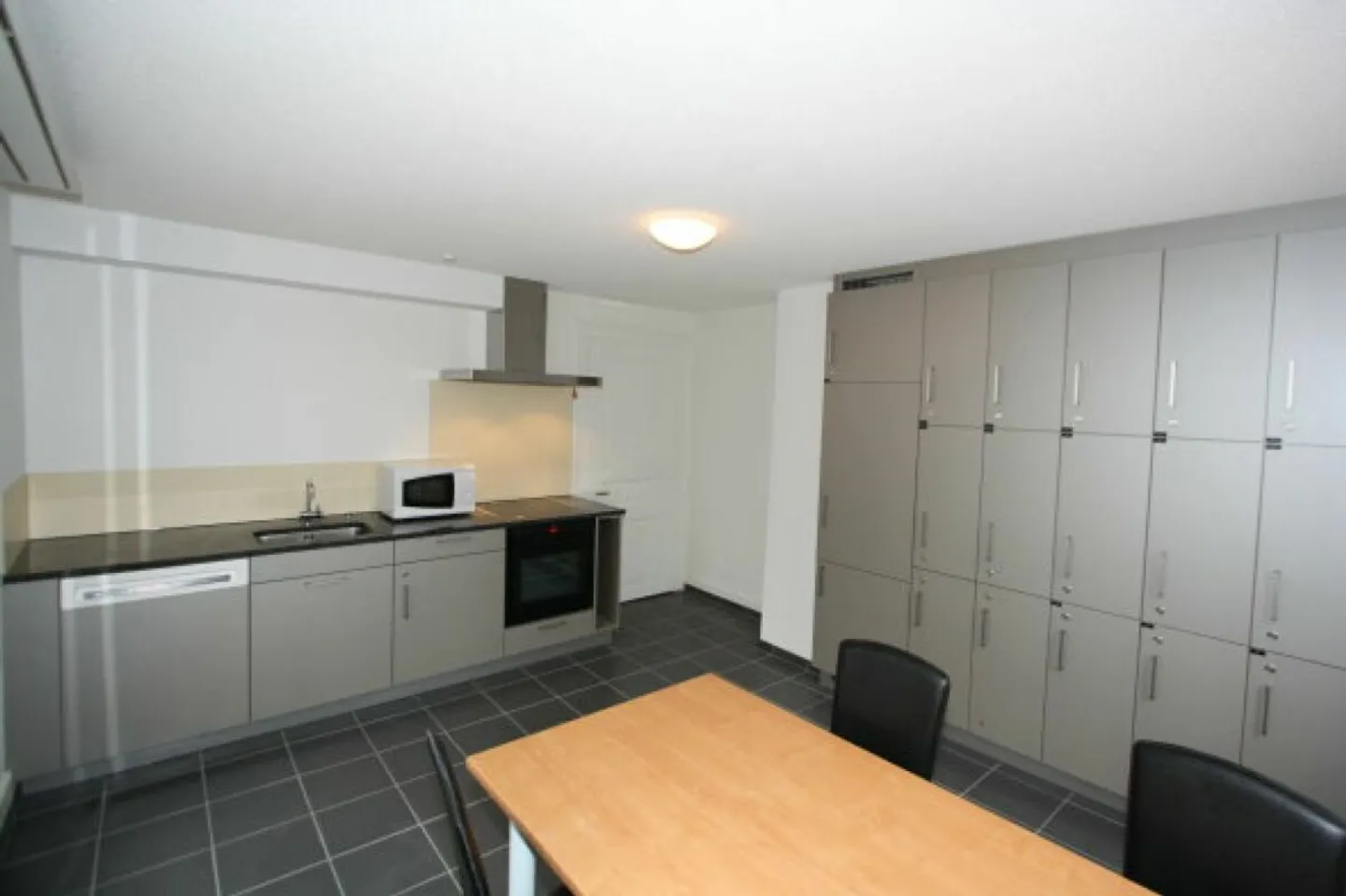 Chambre individuelle ou double meublée directement à la gare de Rupperswil - Photo 4 sur 6