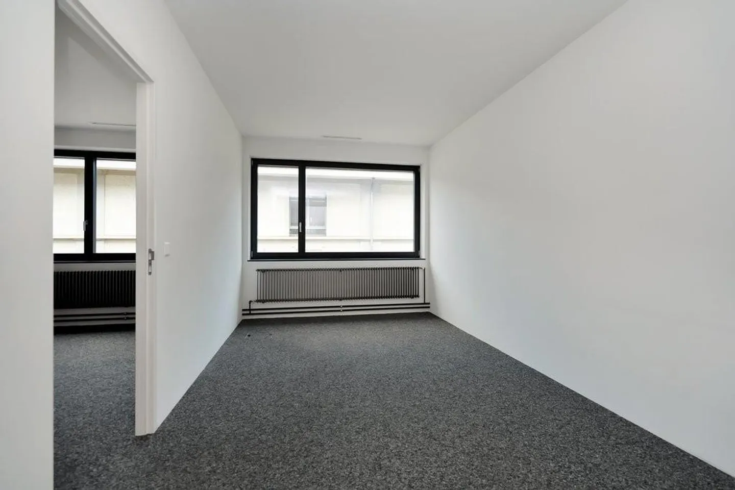 Top-modern office space for your restart! - Photo 6 of 11