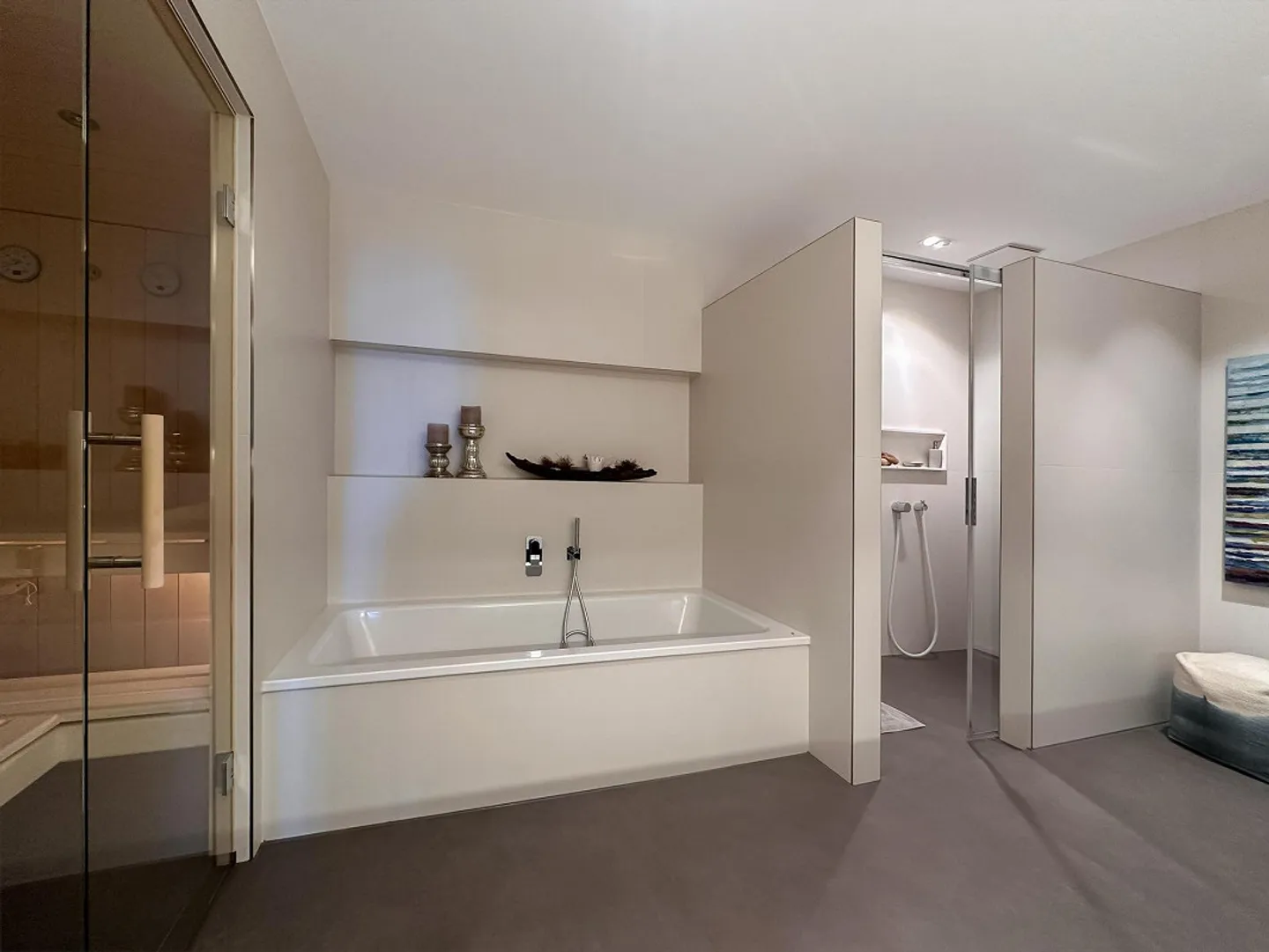 4.5-Room Terrace House with Stunning Lake View in Rorschacherberg - Photo 7 of 12