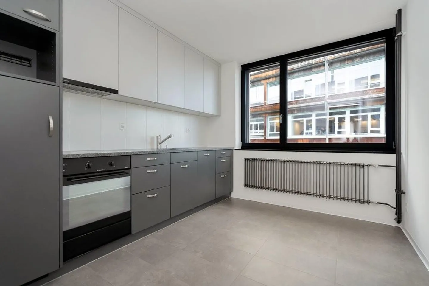 Top-modern office space for your restart! - Photo 9 of 11